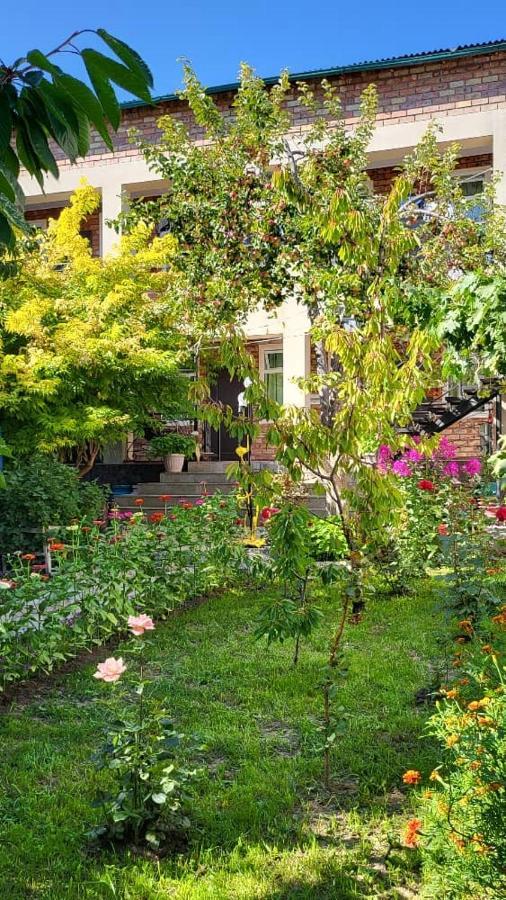 Гостевой Дом Асель Cholpon-Ata Exterior foto